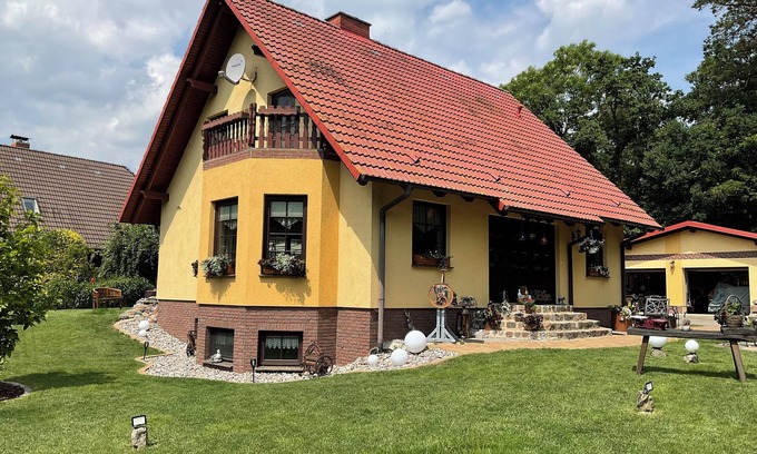 Murchin Apartment | Moderne Fewo in Ruhiger Lage am Radweg Gelegen mit Gartennutzung