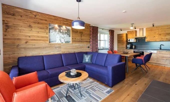 Blachendorf Apartment | Moderne Luxus Ferienwohnung (70qm) mit Sauna für bis zu fünf Personen