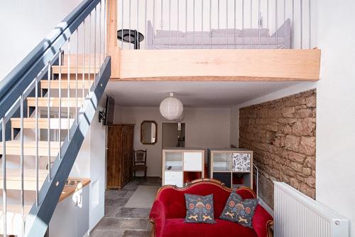 Biersdorf am See Apartment | Moderne Wohnung mit Studio in Bauernhausscheune am See