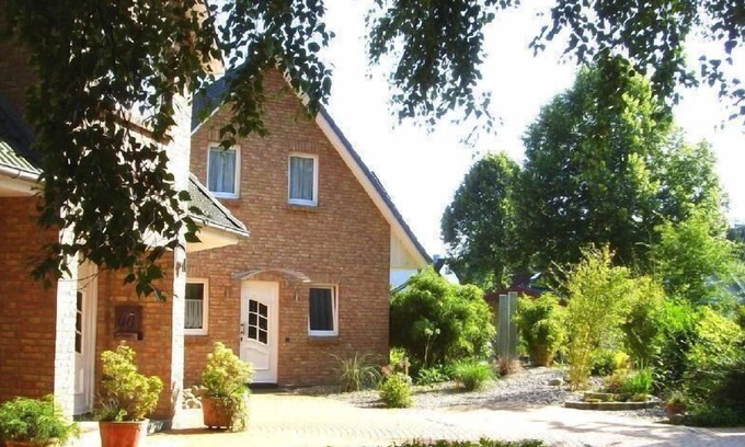 Vogelsang-Grunholz House | Modernes 5*-Ferienhaus im Maisonettenstil in Damp