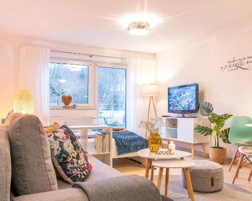 Schwarzenberg/Erzgeb. Apartment | Modernes Apartment im Grünen I Balkon I WLAN I Stellplatz
