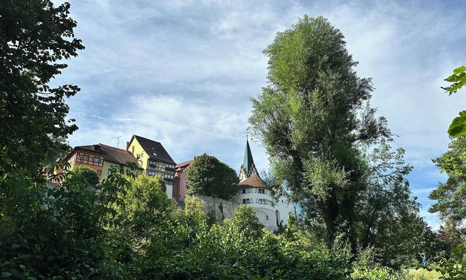 Engen Apartment | Modernes Apartment mit Terrasse und Garten - Zwischen Bodensee und Schwarzwald