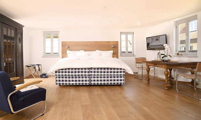 Sommerach Apartment | Modernes Appartement (50m2) in ehemaligem Weingut für 2-4 Personen