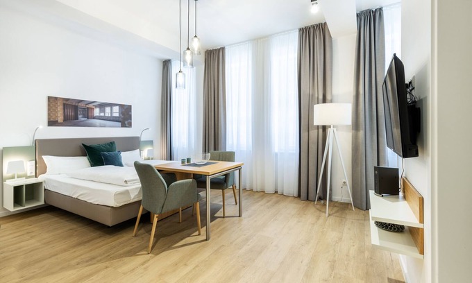 Wismar Apartment | Modernes, Barrierearmes Apartment in Maritimer Lage im Hafen von Wismar