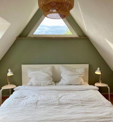Vadersdorf Apartment | Modernes Ferienhaus für Familien und Surfer