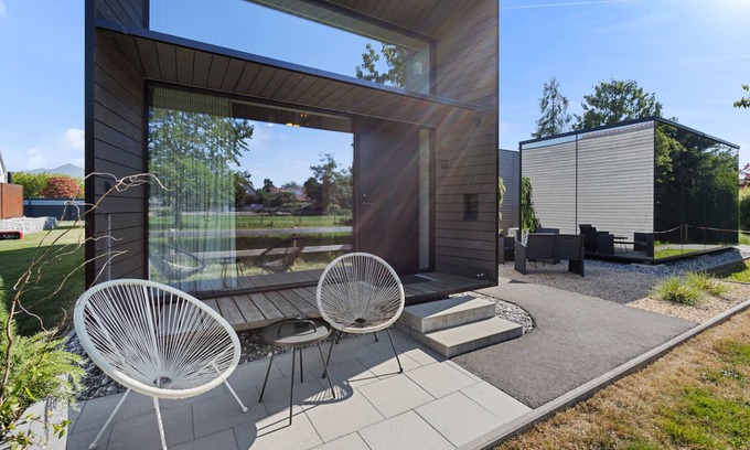 Lauterach House | Modernes Tiny Haus in der Nähe von den Bergen