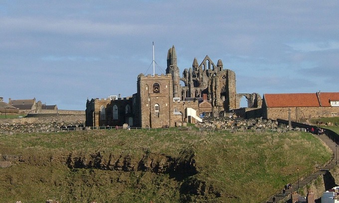 Whitby Apartment | Modernised 1st Floor Apartment In Grade II Listed Building