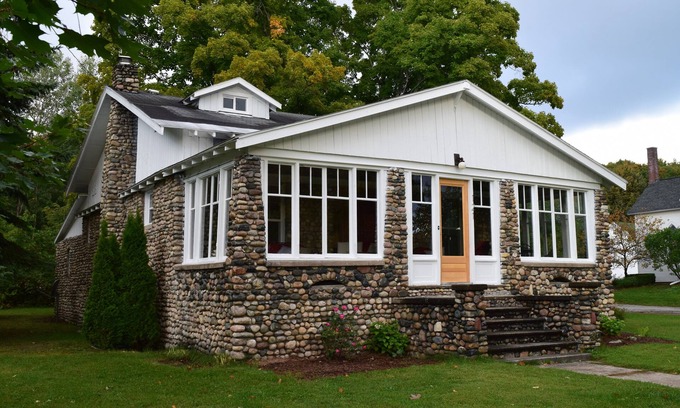 Suttons Bay House | Modernized historic home in downtown Suttons Bay