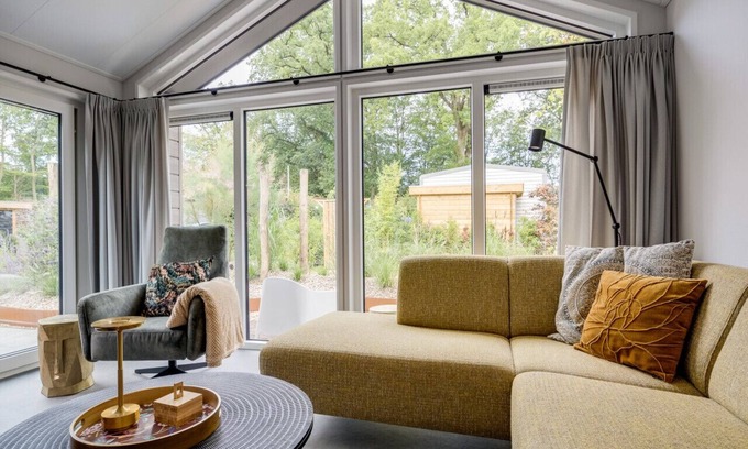 Epe House | Modernly furnished chalet at nature park Veluwe