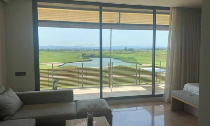 Torroella de Montgri Apartment | Moderno Apartamento en Empordà Golf