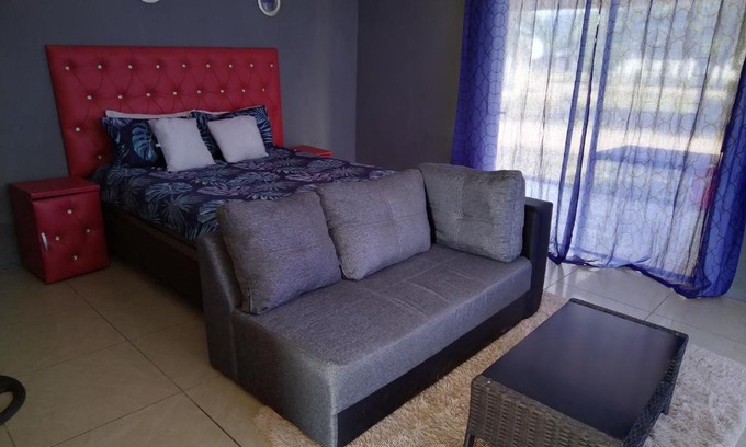 Acornhoek Cabin | Moholoholo Lodge