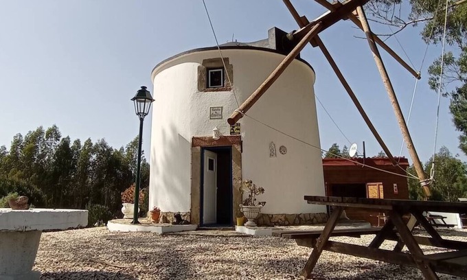 Cadaval House | Moinho da Amélia-Sleep in a Windmill+Breathtaking Mountain View+Private Pool