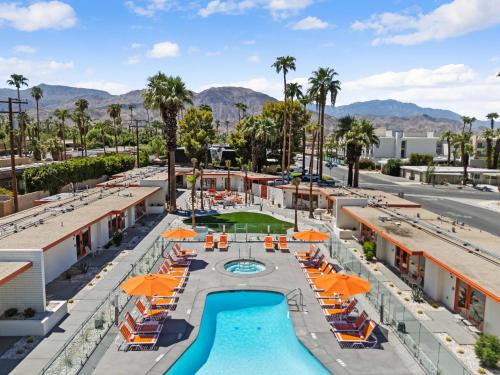 Palm Desert Hotel | Mojave Resort - Adults Only