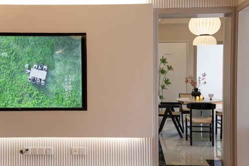 Hong Kou Apartment | Moli B&B - The Bund Riverview Nanjing East Road 3-Bedrooms with Elevator Apartment Near the subway