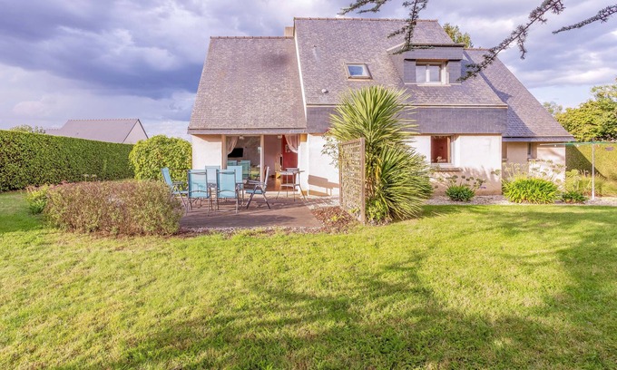 Saint-Juvat House | Molinae - Three Bedroom House, Sleeps 6