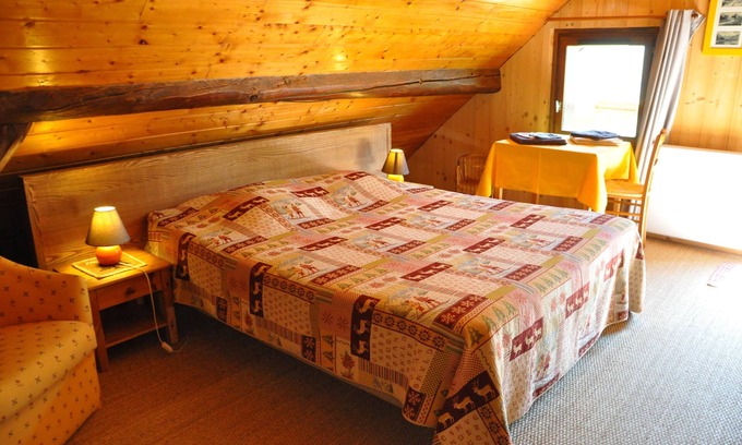 Queige House | Molliessoulaz barn with wolves