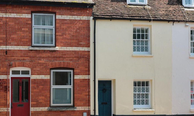 Dorchester House | Mollys Cottage