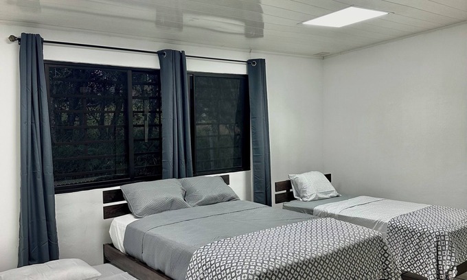 Alto Boquete Apartment | MOMA Guest House in Alto Boquete - Family Room