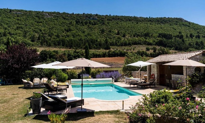 Sault Bed & Breakfast | Mon Ventoux - Cozyhotes