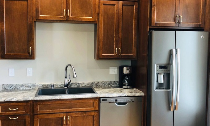 Green Lake Apartment | Mona K's-Big Green Rental