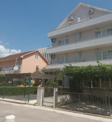 Tivat Apartment | Mona&Mike Apartments