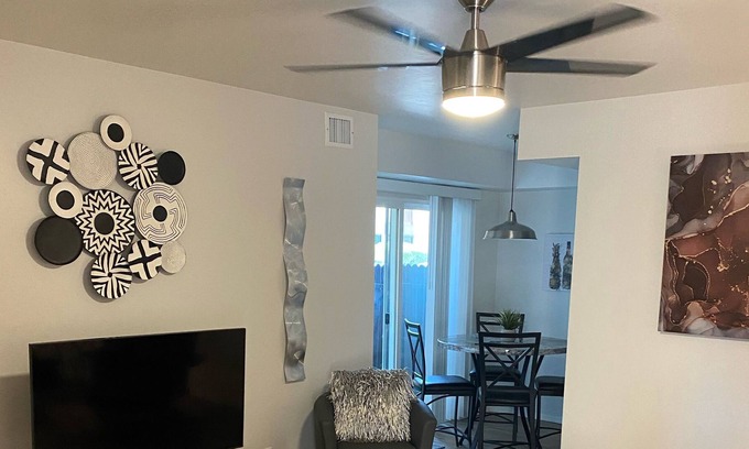 Tucson Condo | Monaco Condominiums - Tanque Verde / Eastside