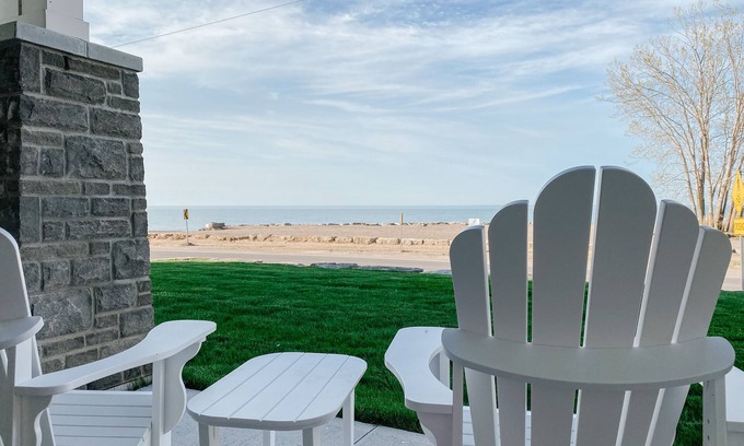 Long Point Condo | Monarch Beach House | Modern beachfront 2 bedroom condo in Long Point