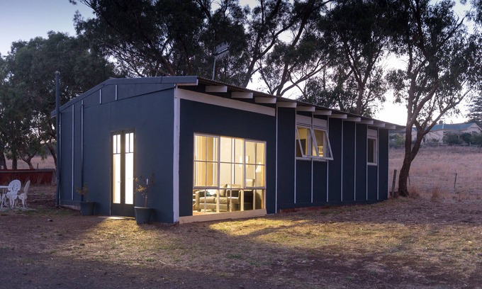 Coragulac Cottage | Monash Cottage - Pet Friendly Accommodation