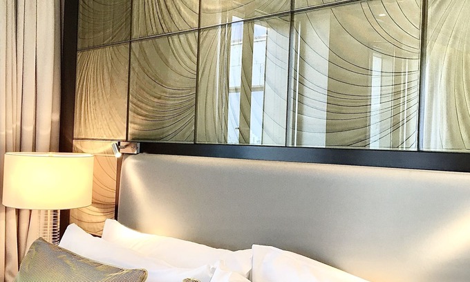 Old Town Apartment | MONDRIAN Luxury Suites & Apartments Old Town Market Square