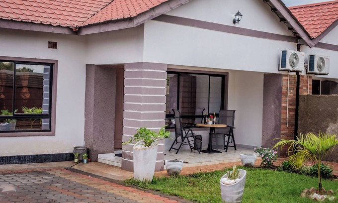 Kabwata Apartment | MONITAET DELA VILLE- FURNISHED APARTMENT IN NEW KASAMA, LUSAKA, ZAMBIA