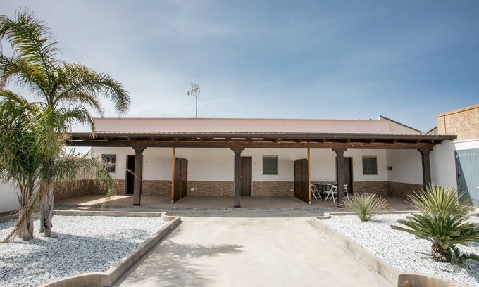 Torre Castiglione House | Mono La Caletta C | outdoor space, a/c