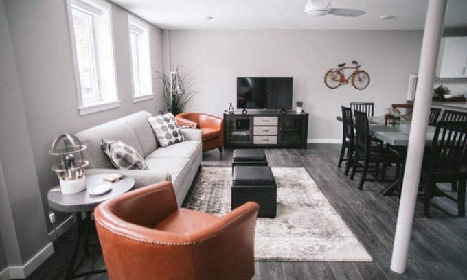 Bridgman Hotel | Monogram Luxury Condo- Silver (Suite #1)