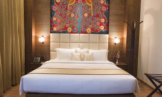Sector V Hotel | Monotel Luxury Business Hotel