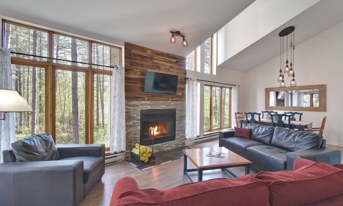 Mont-Tremblant Condo | Mont Tremblant getaway with A/C
