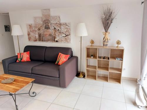 Montalieu-Vercieu Apartment | MONTALIEU SEJOUR Rez de jardin Les jonquilles - 1 à 4 PERS - PROX CNPE BUGEY - VALLEE BLEU - VIA RHONA