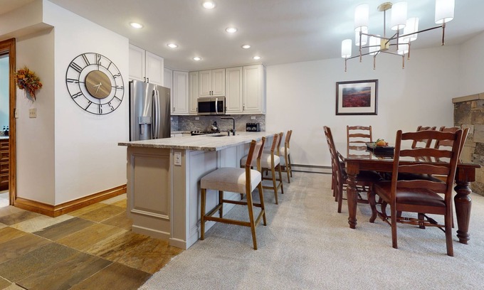 Vail Condo | Montaneros 318 - 2 Bedroom Diamond