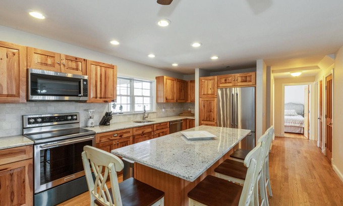 Culloden Shores House | Montauk Harbour Beach House - 1st Floor An Ideal Montauk location