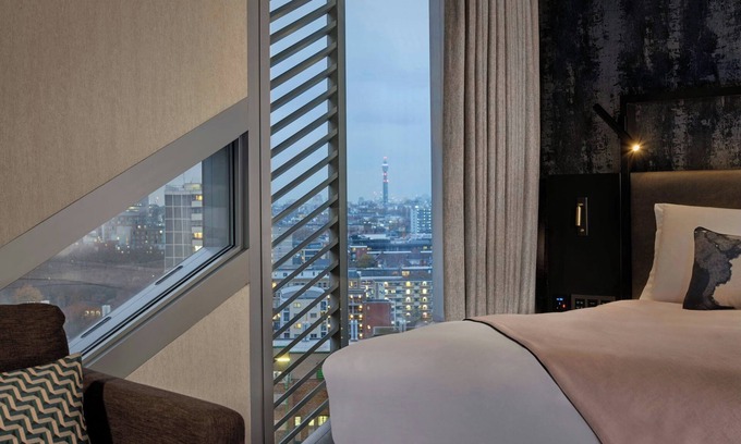 Hoxton West Hotel | Montcalm East, Autograph Collection