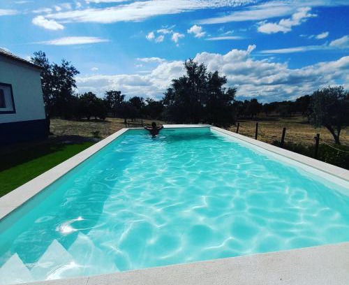 Fronteira House | Monte do Rochinha