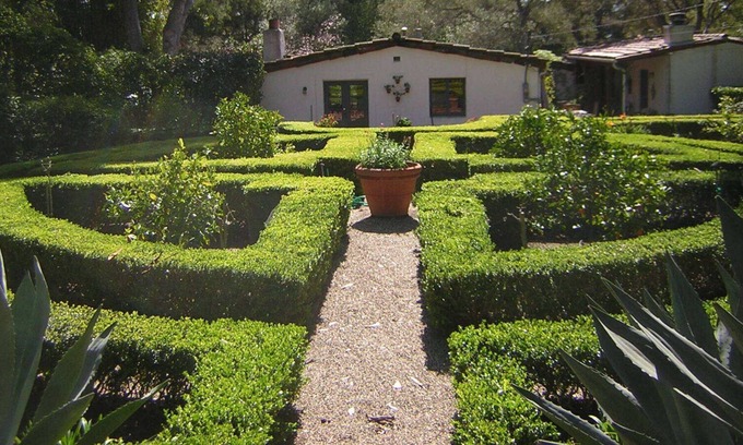 Montecito House | MONTECITO GARDEN HOME (circa 1930)