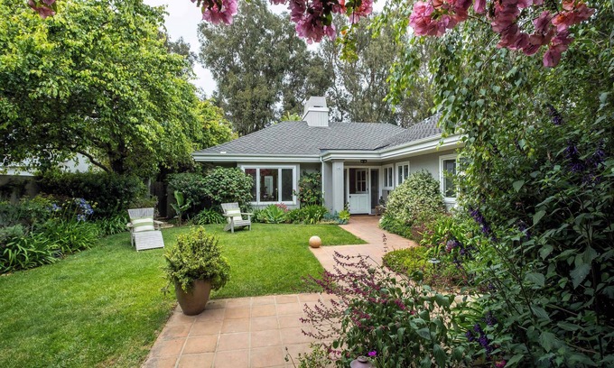 Montecito House | Montecito Retreat | Walk to Beach, Near Downtown