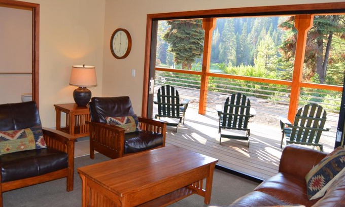 Kaweah Cabin | Montecito Sequoia Lodge