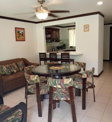 Damas Apartment | Montello Quepos