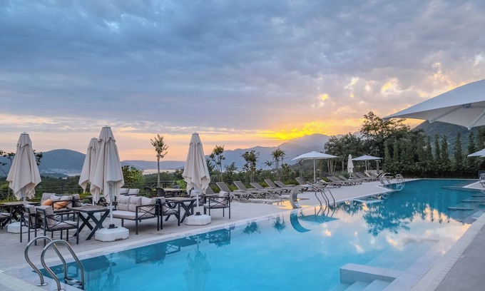 Kotor Hotel | Montenegro Lodge