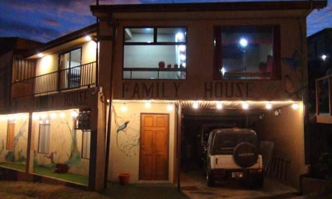 Santa Elena Hotel | Monteverde Family House