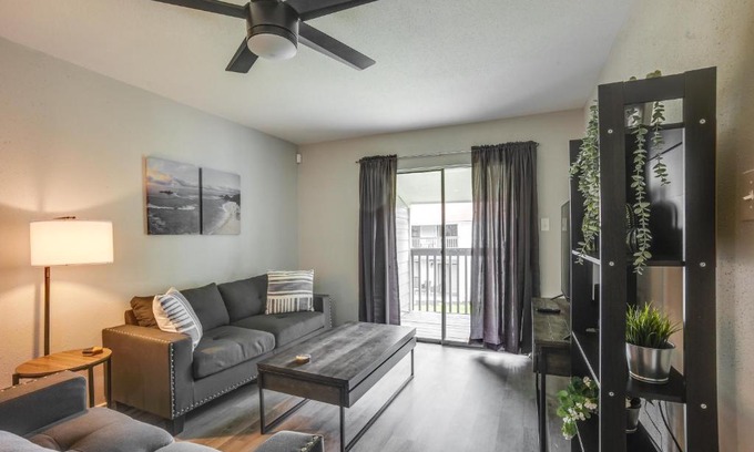 Walden on Lake Conroe Apartment | Montgomery Vacation Rental with Pool Access!