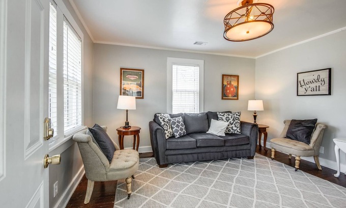 Woodbine House | Month to Month Furnished Cottage in Woodbine
