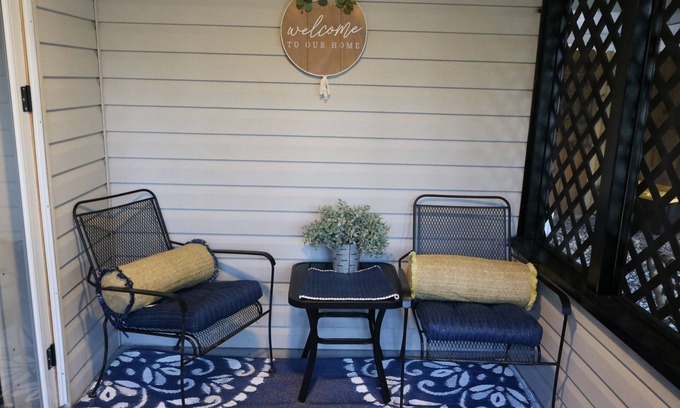 Oak Hill House | Monthly +Charming 2-bedroom/1-bath house on Westside Jax/OP