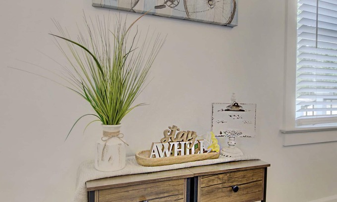 Dutton House | Monthly discount- beautiful house, Gloucester VA