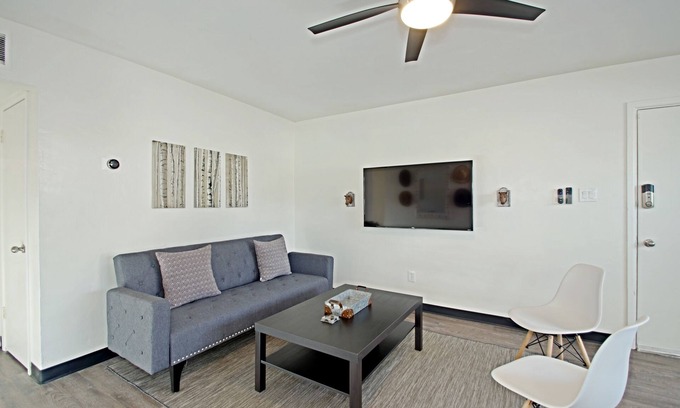 Southwest Village Apartment | Monthly Discounts for Perfect Pet Friendly Pad!